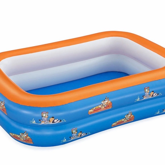 Bluey Inflatable Family Play Pool - Picture 6 of 10